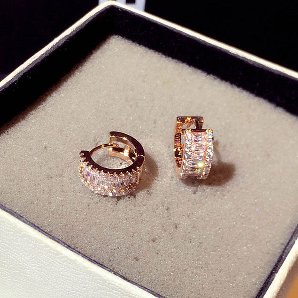 JUWANG Round New Super Micro Inlaid Rhinestone Temperament Ear Stud Minimalist Luxury for Women Wedding Earrings Pendant Jewelry